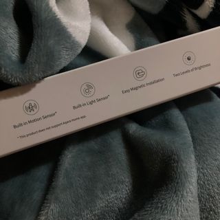 아카라 어두울 때만 켜지는 스마트 무선 센서등 — 4.5점을 준 리뷰어가 2021년 12월 올린 사용 사진