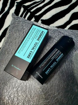 Dr.느루벗 느루벗 옴므 토탈 케어 올인원 118ml 남자 남성 스킨 로션 에센스 크림 화장품 — 5점을 준 리뷰어가 2021년 3월 올린 사용 사진