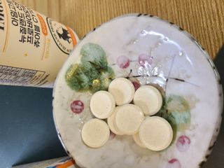 쿠팡 [아임고트] 뉴질랜드 산양유 프로바이오틱스 츄어블 요구르트맛 — 4.5점을 준 리뷰어가 2025년 3월 올린 사용 사진