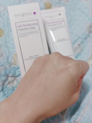 셀프 모이스처라이징 프로텍션 크림 셀프 모이스처라이징 프로텍션크림 — 5점을 준 리뷰어가 2022년 3월 올린 사용 사진
