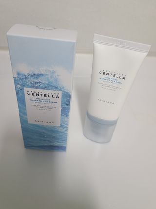 [스킨1004] 마다가스카르 센텔라 히알루-시카 워터핏 선세럼 50ml — 5점을 준 리뷰어가 2024년 5월 올린 사용 사진