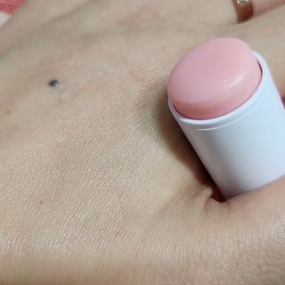 스킨큐어 산다화 카멜리아 안티 링클 멀티밤 — 5점을 준 리뷰어가 2022년 10월 올린 사용 사진