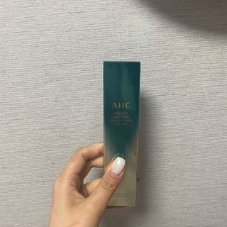 [NEW 탄력유턴 아이크림] AHC 유스 래스팅 리얼 아이크림 포 페이스 — 5점을 준 리뷰어가 2021년 3월 올린 사용 사진