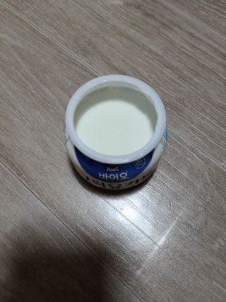 매일바이오 그릭요거트 오리지널 플레인 4개, 로스터리 커피믹스 4개 — 5점을 준 리뷰어가 2021년 12월 올린 사용 사진