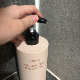 프리마인 더이상 뻣뻣하고 효과없는 탈모샴푸는 NO. 근본부터 케어하는 셀베이스 그린티샴푸(500ml) — 리뷰어가 2023년 2월 올린 사용 사진
