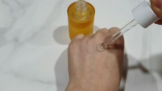 체르엠 스템앤셀 비타민 브라이트닝 에센스 30ml 1개 — 5점을 준 리뷰어가 2022년 2월 올린 사용 사진