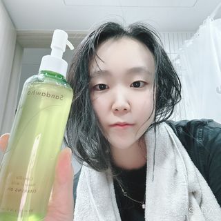 스킨큐어 산다화 순한 클렌징 동백 오일 200ml — 4점을 준 리뷰어가 2023년 3월 올린 사용 사진