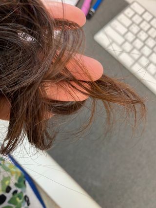 러브모아 향수 고체향수 승무원 고체향수 바르는 향수 니치향수 도손 우드세이지 앤 씨솔트 — 5점을 준 리뷰어가 2022년 10월 올린 사용 사진