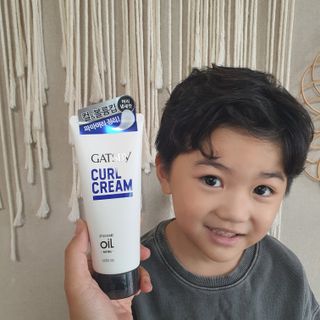 [갸스비] 곱슬 머리부터 파마까지 남자의 컬을 위한 갸스비 컬크림 — 5점을 준 리뷰어가 2021년 10월 올린 사용 사진
