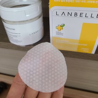 랑벨 비타 에너지 잡티 앰플 패드 65매 (투명하고 밝은 얼굴 광채패드) — 5점을 준 리뷰어가 2022년 5월 올린 사용 사진