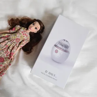 디하우트 랩 디하우트랩 클렌징 피부관리기 진동클렌저 실리콘+2종 인조모 브러시 — 5점을 준 리뷰어가 2021년 12월 올린 사용 사진
