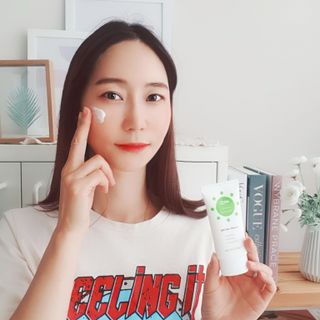 메타포레 12PM  카밍 선스크린 — 5점을 준 리뷰어가 2021년 8월 올린 사용 사진