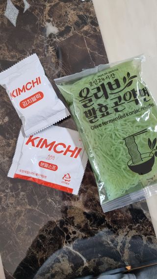 클린24시간 올리브발효곤약면 시원김치면 1세트-(3봉) — 4.5점을 준 리뷰어가 2024년 2월 올린 사용 사진