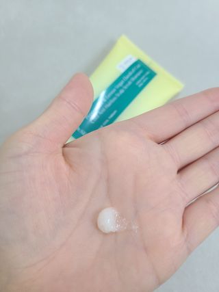 닥터시드 페퍼민트 앤 레몬 비건 비듬케어 쿨 탈모 두피 스크럽 샴푸 — 5점을 준 리뷰어가 2024년 7월 올린 사용 사진