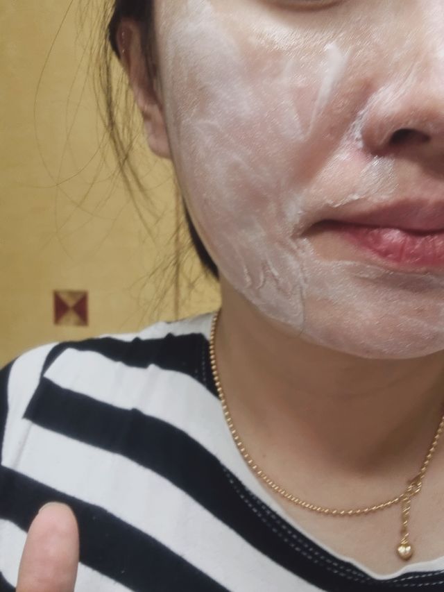 바디셀런스 벤토나이트 데일리 약산성 딥클렌징폼 120ml 리뷰 사진
