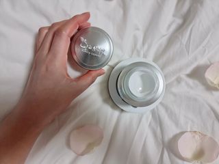 CRE8SKIN(크리에이트스킨) 화사한크림 — 5점을 준 리뷰어가 2022년 3월 올린 사용 사진
