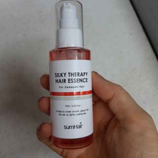 썸헤어 / SUMHAIR 썸헤어 실키 테라피 헤어 에센스 — 5점을 준 리뷰어가 2021년 7월 올린 사용 사진