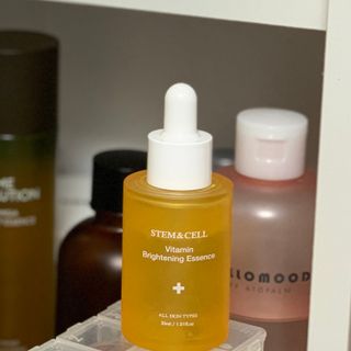 체르엠 스템앤셀 비타민 브라이트닝 에센스 30ml 1개 — 4점을 준 리뷰어가 2021년 10월 올린 사용 사진
