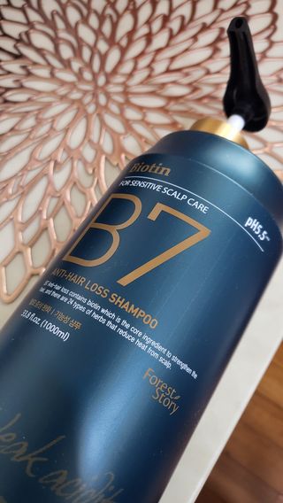 [포레스트스토리] 탈모증상완화 샴푸 1,000ml — 5점을 준 리뷰어가 2022년 3월 올린 사용 사진