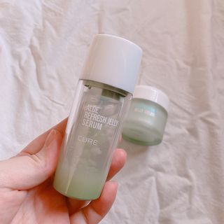 김정문알로에 큐어 큐어 알로에 리프레쉬 젤리 세럼, 큐어 알로에 하이드로 젤리 크림 — 4점을 준 리뷰어가 2021년 2월 올린 사용 사진