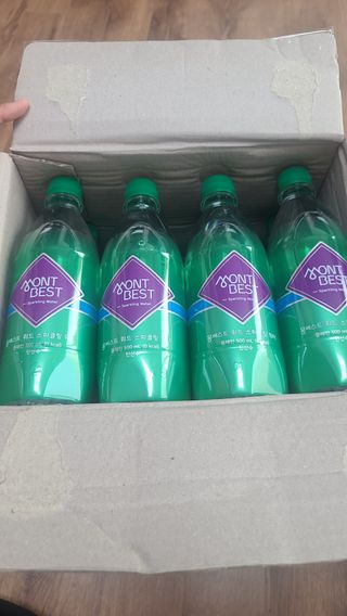 몽베스트 Montbest with Sparkling water Plain 20병 — 5점을 준 리뷰어가 2021년 10월 올린 사용 사진