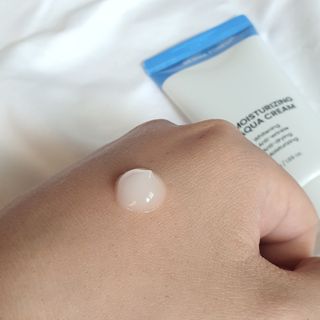 더마포레스트 모이스처라이징 아쿠아크림 / 수분크림 히알루론산 펩타이드 보습 미백 주름개선 — 5점을 준 리뷰어가 2021년 6월 올린 사용 사진