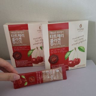 자연에온 가득담은 몽모랑시 타트체리 콜라겐 젤리스틱 — 4.5점을 준 리뷰어가 2021년 1월 올린 사용 사진