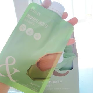 [뷰캔] 건강한 식사대용 앰퍼샌드 단백질 쉐이크 초코&말차 50g — 5점을 준 리뷰어가 2022년 6월 올린 사용 사진
