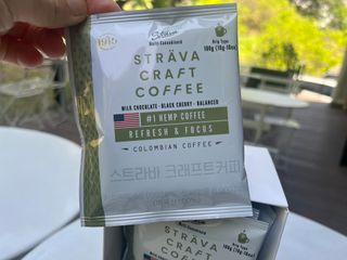 스트라바 햄프커피 드립백 카페인 — 5점을 준 리뷰어가 2023년 5월 올린 사용 사진