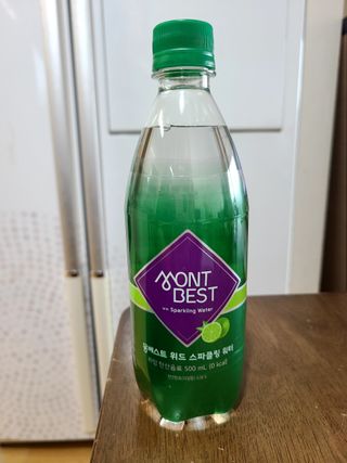 몽베스트 Montbest with Sparkling water Lime20병 — 5점을 준 리뷰어가 2022년 12월 올린 사용 사진