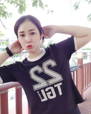 더그린랩 WOMEN SPORTY 22 CROP SHORT SLEEVE — 5점을 준 리뷰어가 2023년 6월 올린 사용 사진