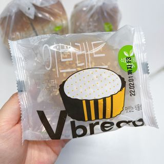 롯데제과 Vbread 포카치아식빵1개 + 미니식빵 1개 + 머핀 2개 세트 — 5점을 준 리뷰어가 2021년 9월 올린 사용 사진