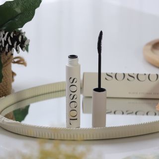 더소설 소설 블랙아이래쉬 세럼 10g(SOSEOL BLACK EYELASH SERUM 10g) — 5점을 준 리뷰어가 2023년 12월 올린 사용 사진