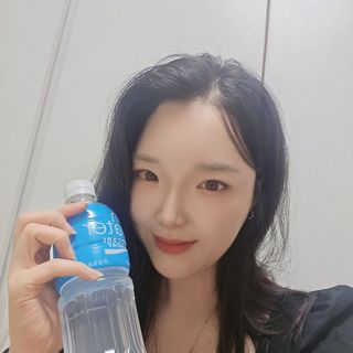 [동아오츠카] 포카리스웨트  500ml PET + 이온워터 500ml PET — 5점을 준 리뷰어가 2025년 7월 올린 사용 사진