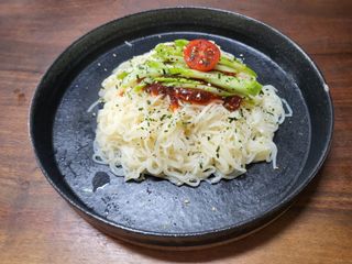 [한면원] 비빔국수 2인분 — 5점을 준 리뷰어가 2022년 8월 올린 사용 사진