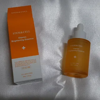 체르엠 스템앤셀 비타민 브라이트닝 에센스 30ml 1개 — 5점을 준 리뷰어가 2022년 3월 올린 사용 사진
