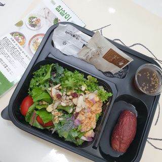 참살이도시락 작심삼일 샐러드도시락 3개 맛보기 새벽배송 또는 택배배송 — 5점을 준 리뷰어가 2021년 7월 올린 사용 사진
