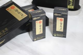 [광동제약] 광동 광옥고 홍삼 본 30포+쇼핑백 증정 — 4.5점을 준 리뷰어가 2021년 12월 올린 사용 사진