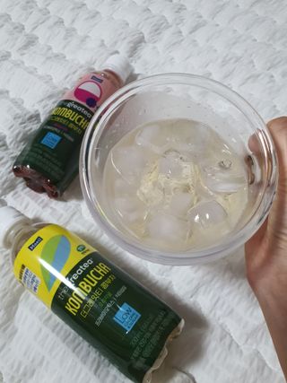 더그레잇티 콤부차 [매일유업] 더그레잇티 44kcal 콤부차 300ml *12개입 (오리지널 6개+베리리치 6개) — 5점을 준 리뷰어가 2023년 8월 올린 사용 사진