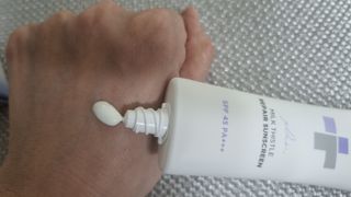 바노바기 코스메틱 바노바기 밀크씨슬 리페어 시카 선스크린 플러스 50ml — 5점을 준 리뷰어가 2023년 4월 올린 사용 사진