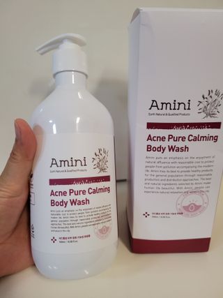 아미니 아크네 퓨어카밍 바디워시 500ml — 5점을 준 리뷰어가 2021년 7월 올린 사용 사진