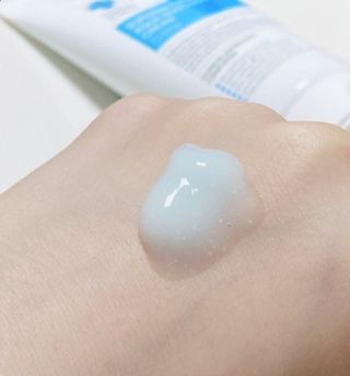 랑벨 수퍼내츄럴 아쿠아 수딩 크림 100ml — 5점을 준 리뷰어가 2022년 7월 올린 사용 사진