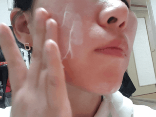 난나 살몬 스파이더 검버섯 미백 톤업 화이트닝 연어 앰플 크림 300ml 대용량 — 5점을 준 리뷰어가 2022년 11월 올린 사용 사진