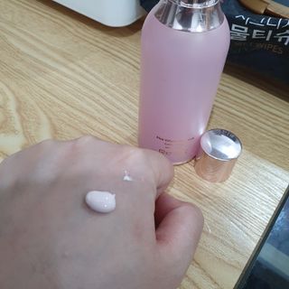 리엔케이 핑크 볼륨 래디언스 컬러크림 스페셜 에디션 3종 — 5점을 준 리뷰어가 2022년 10월 올린 사용 사진