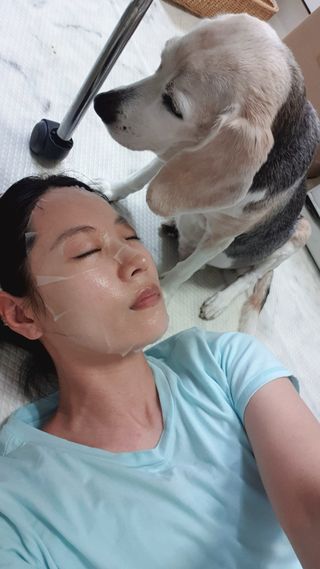 아미퓨어 촉촉하고 밝은 피부를 만들어주는 1일1팩, 아미노이펙트 마스크 10매 — 5점을 준 리뷰어가 2021년 6월 올린 사용 사진