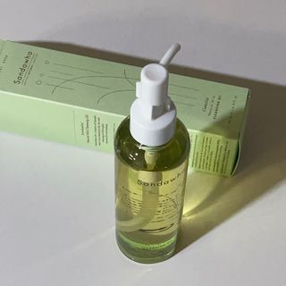 스킨큐어 산다화 순한 클렌징 동백 오일 200ml — 5점을 준 리뷰어가 2023년 8월 올린 사용 사진
