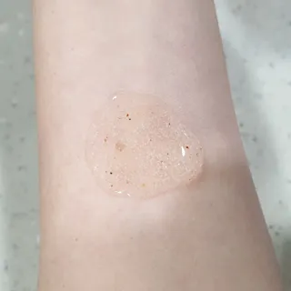 벨먼 내추럴스파 수분광채 스크럽 바디워시 600ml 5종 — 5점을 준 리뷰어가 2022년 5월 올린 사용 사진