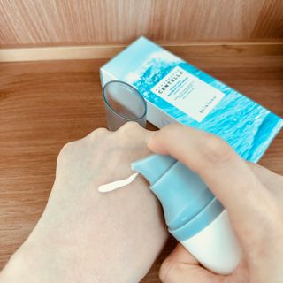 MF[스킨1004] 마다가스카르 센텔라 히알루-시카 워터핏 선세럼 50ml — 4점을 준 리뷰어가 2024년 5월 올린 사용 사진
