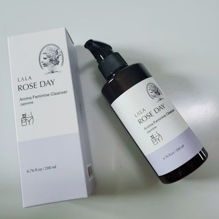 라라로즈데이 시즌2 여성청결제 200ml 아로마 페미민 클렌저, 독일더마인증 — 5점을 준 리뷰어가 2021년 8월 올린 사용 사진