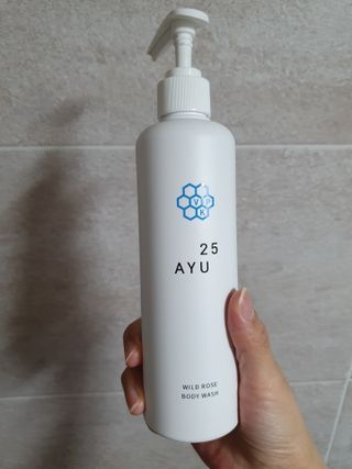 AYU25[아유트웬티파이브]피부 진정, 보습 와일즈 로즈 바디워시 — 4점을 준 리뷰어가 2021년 3월 올린 사용 사진